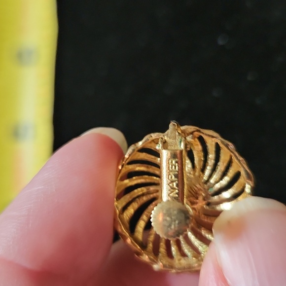 NAPIER bracelet and clip on earrings set - Picture 6 of 6